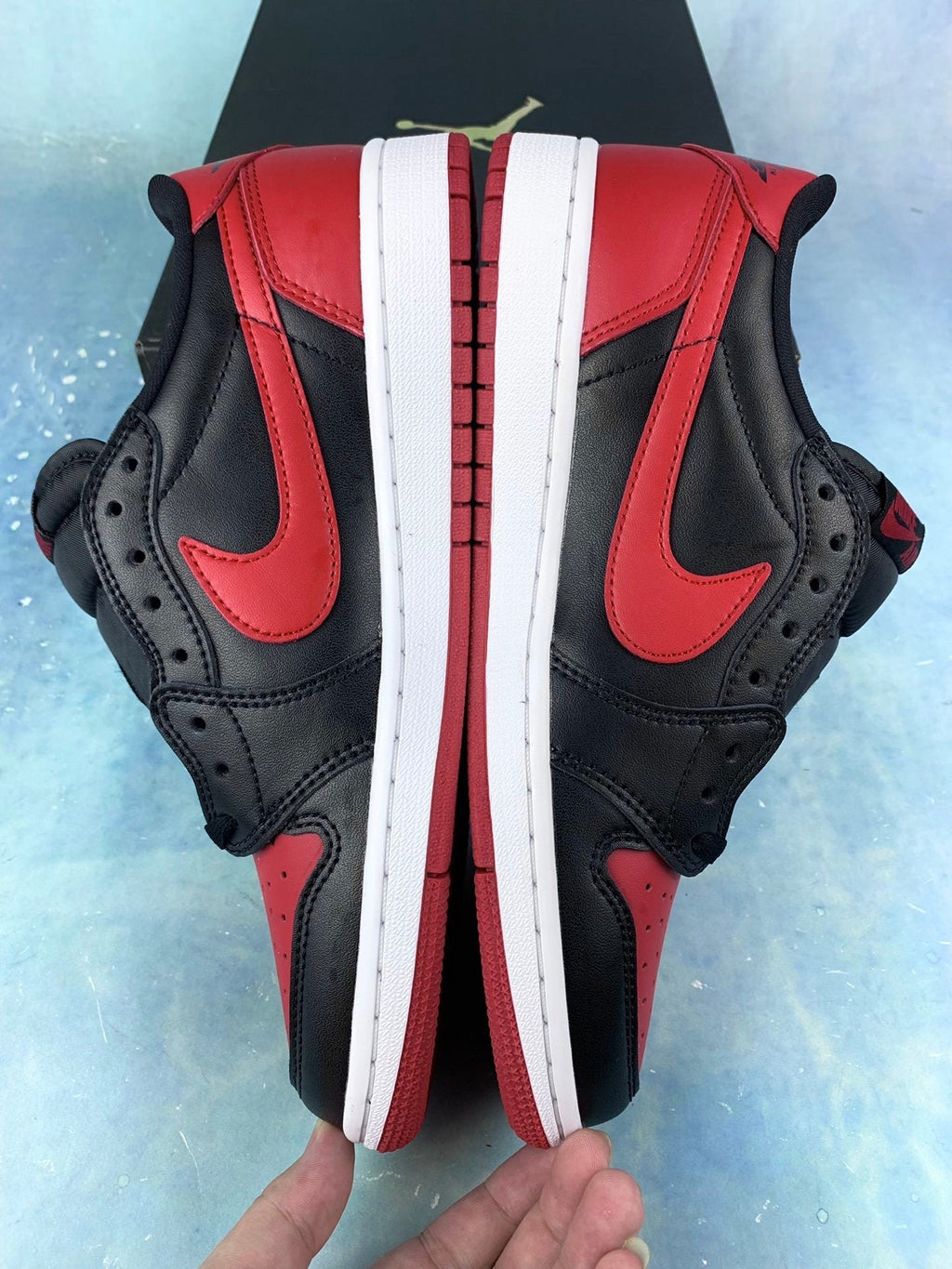 Air Jordan 1 Low Bred Black/Red 705329-001 Unisex Sneakers detail view 3