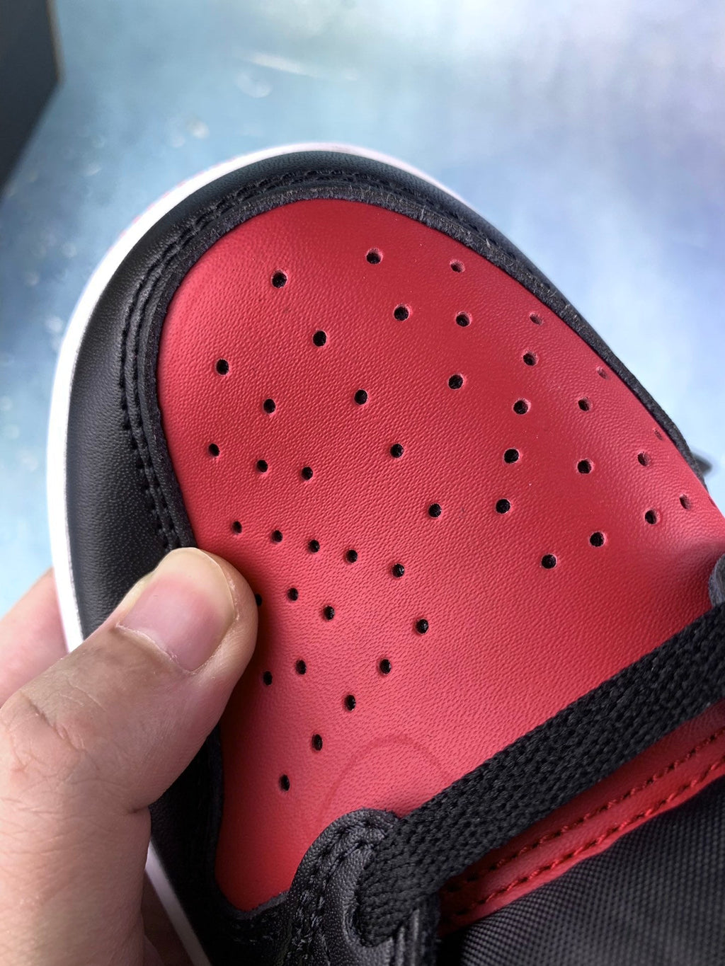 Air Jordan 1 Low Bred Black/Red 705329-001 Unisex Sneakers detail view 5