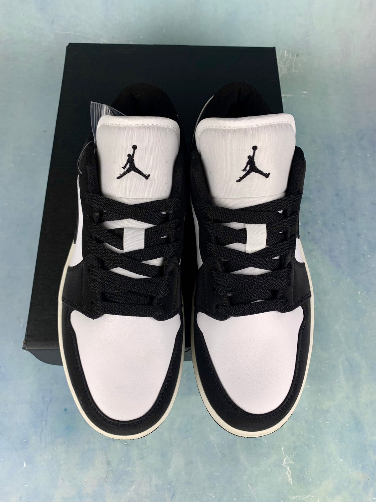 Air Jordan 1 Low Vintage Panda Unisex Sneakers FB9893-101 detail view 3