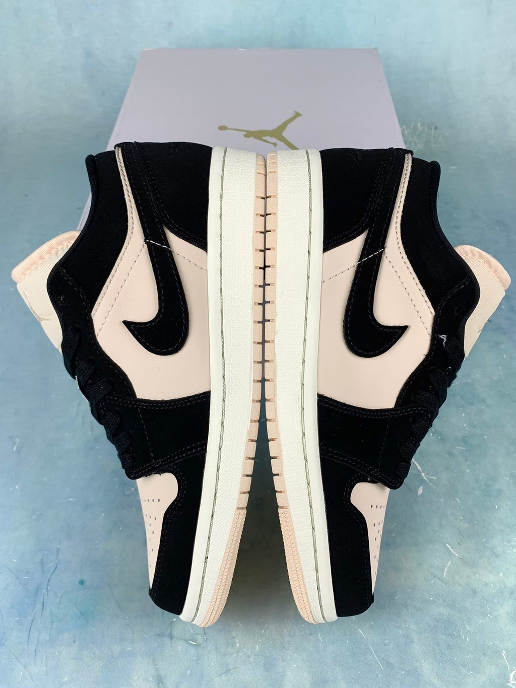 Air Jordan 1 Low Milk Tea Powder Unisex Sneakers DC0774-003 detail view 4
