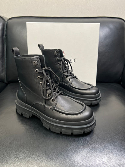 2025SS Shoelace Dr. Martens Boots THOM TREND