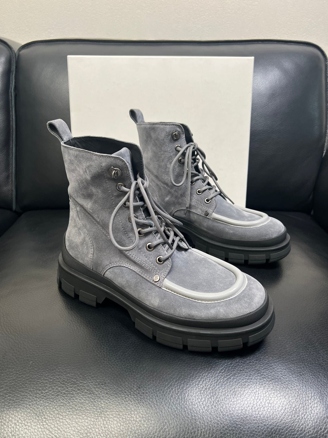 2025SS Shoelace Dr. Martens Boots THOM TREND