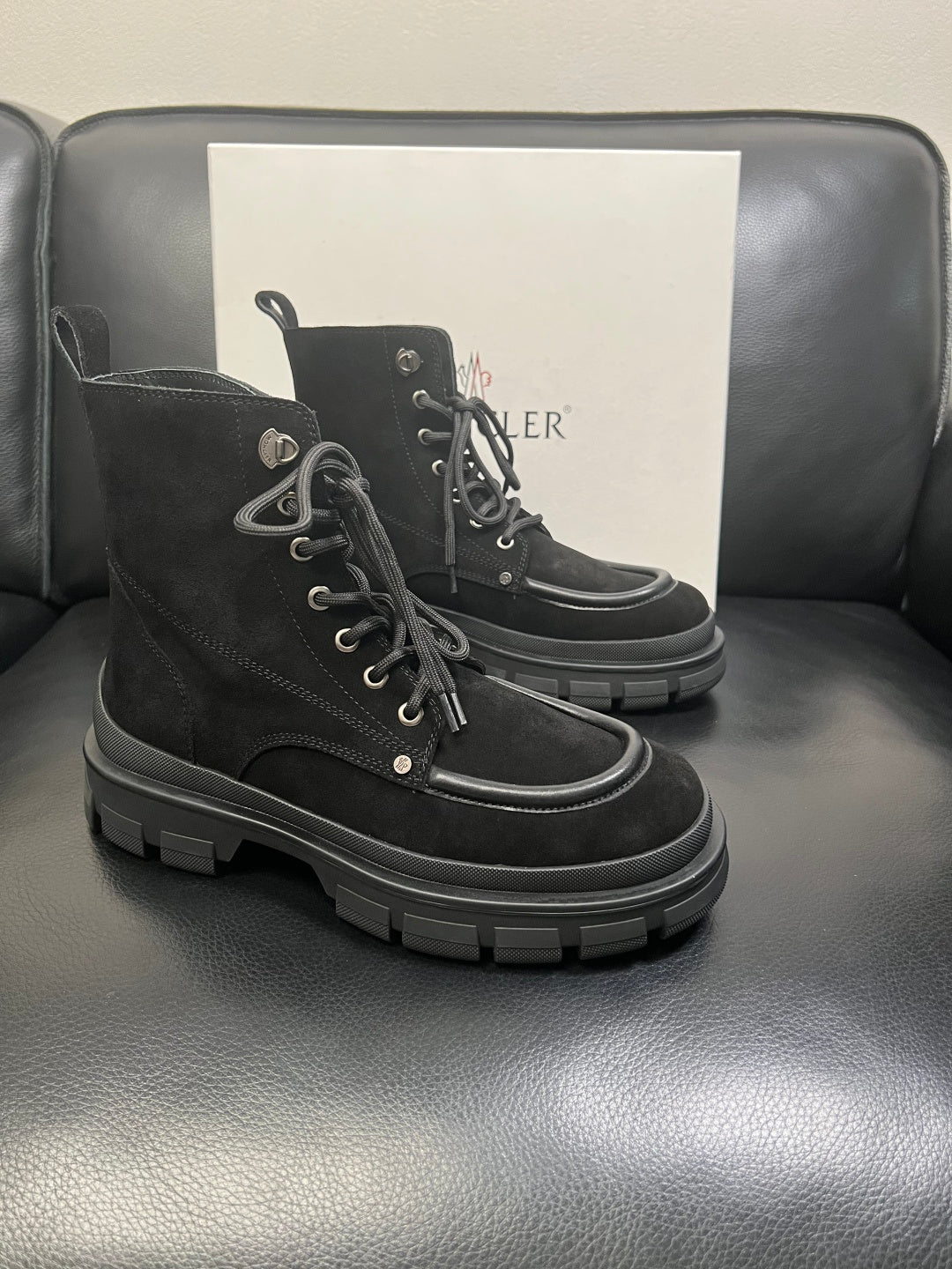 2025SS Shoelace Dr. Martens Boots THOM TREND