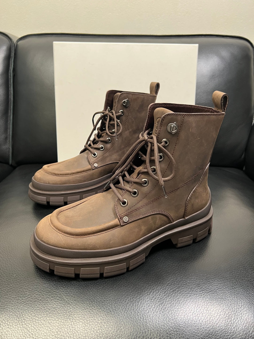 2025SS Shoelace Dr. Martens Boots THOM TREND