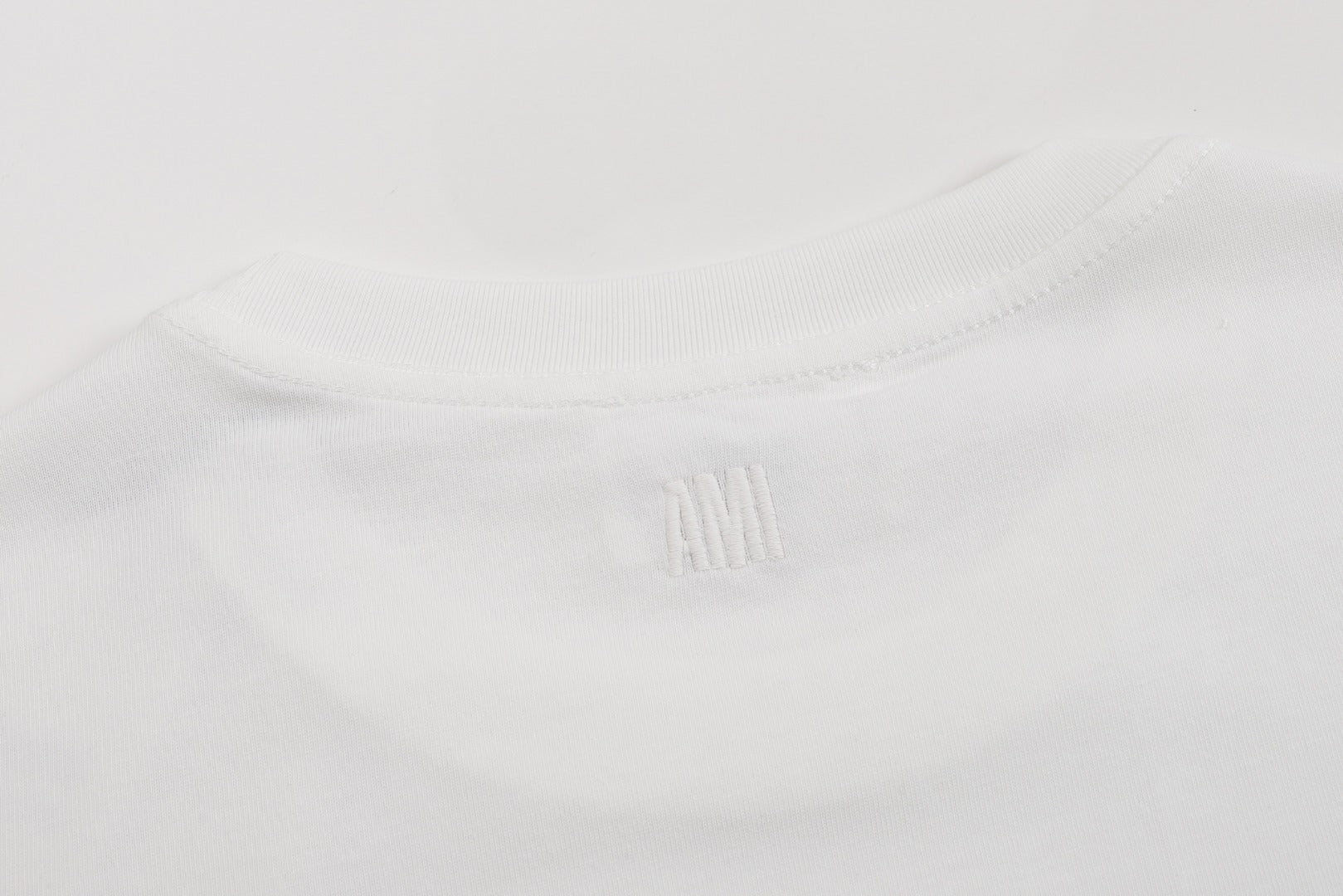 2026 AMI PARIS Unisex  T-shirt THOM TREND
