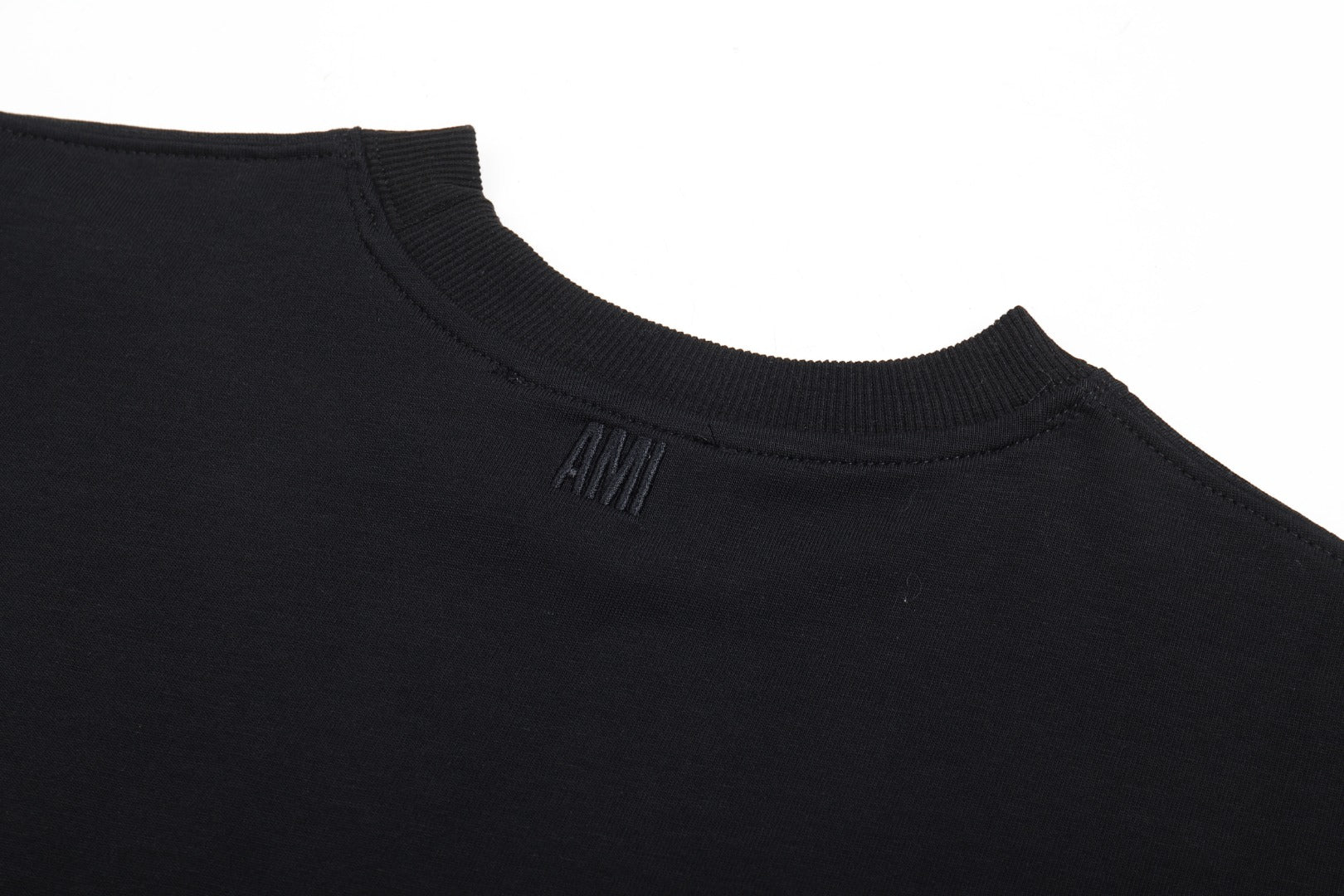 2026 AMI PARIS  Women's Short-Sleeve T-Shirt THOM TREND