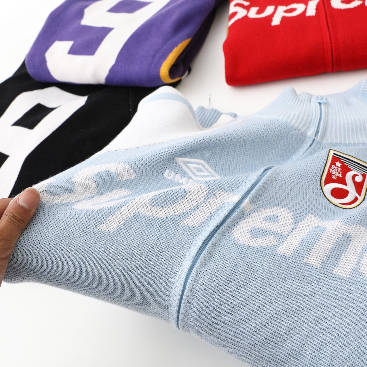 Embroidered Knit Sweater – Unisex Light Luxury Station