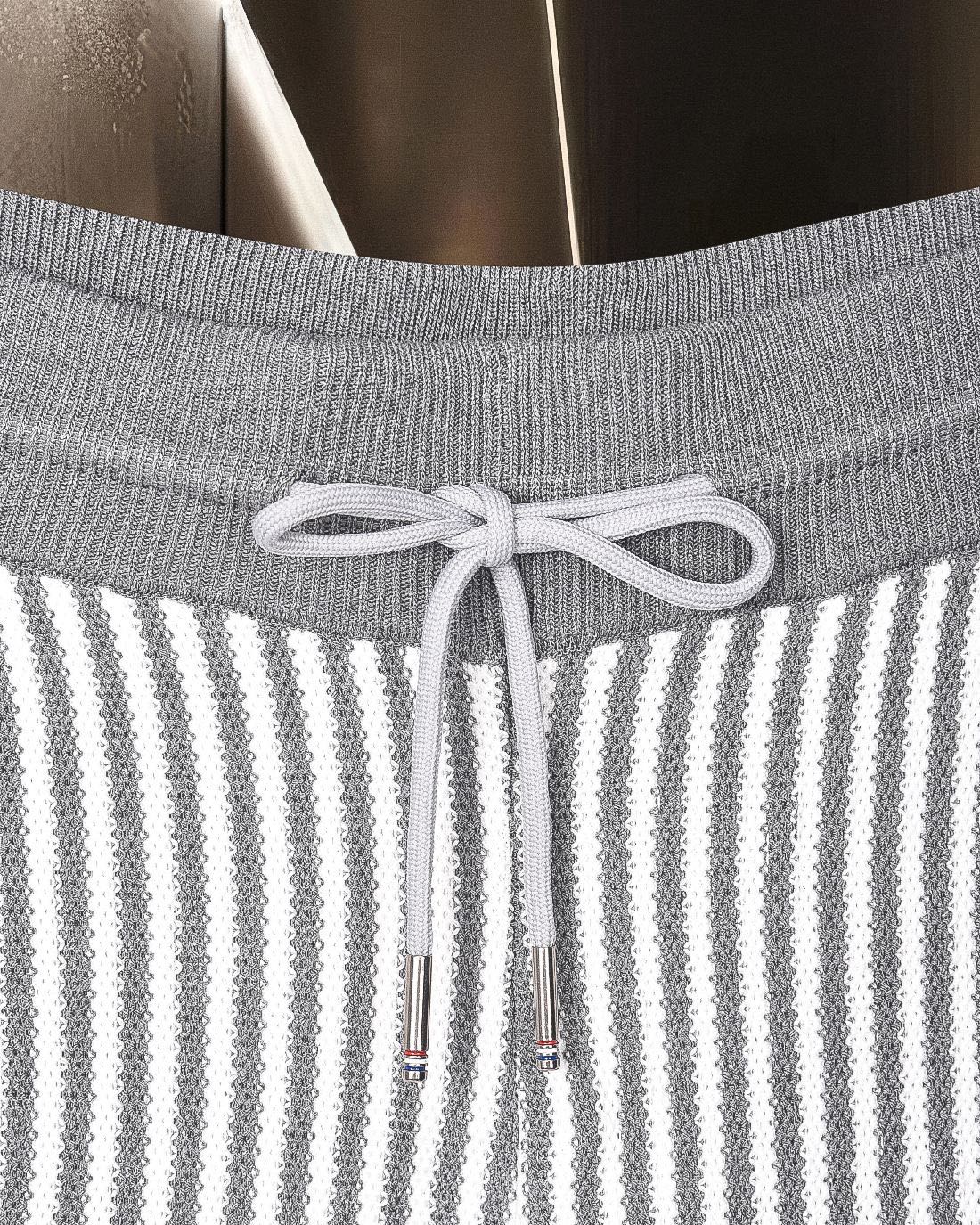 Thom Browne Style Four-Bar Stripe Knit Shorts - Image 4
