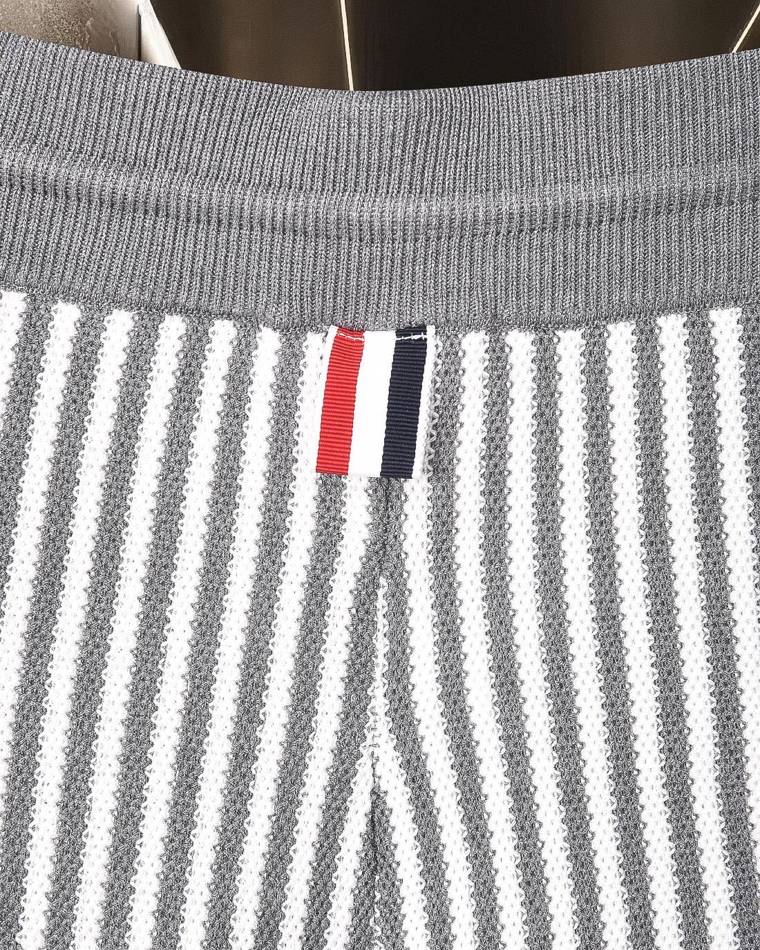 Thom Browne Style Four-Bar Stripe Knit Shorts - Image 6
