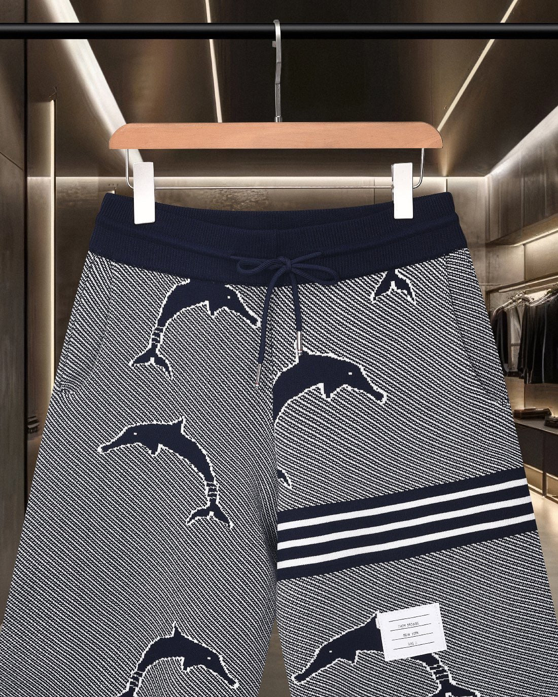Thom Browne Style Four-Bar Stripe Knit Shorts - Image 3