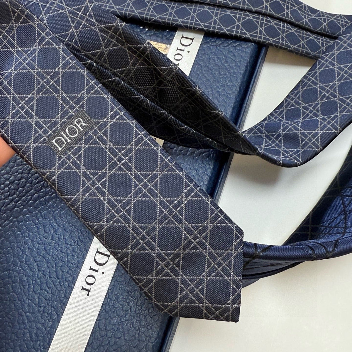 Dior Style Men's Oblique Geometric Silk Tie - Detail Image 8