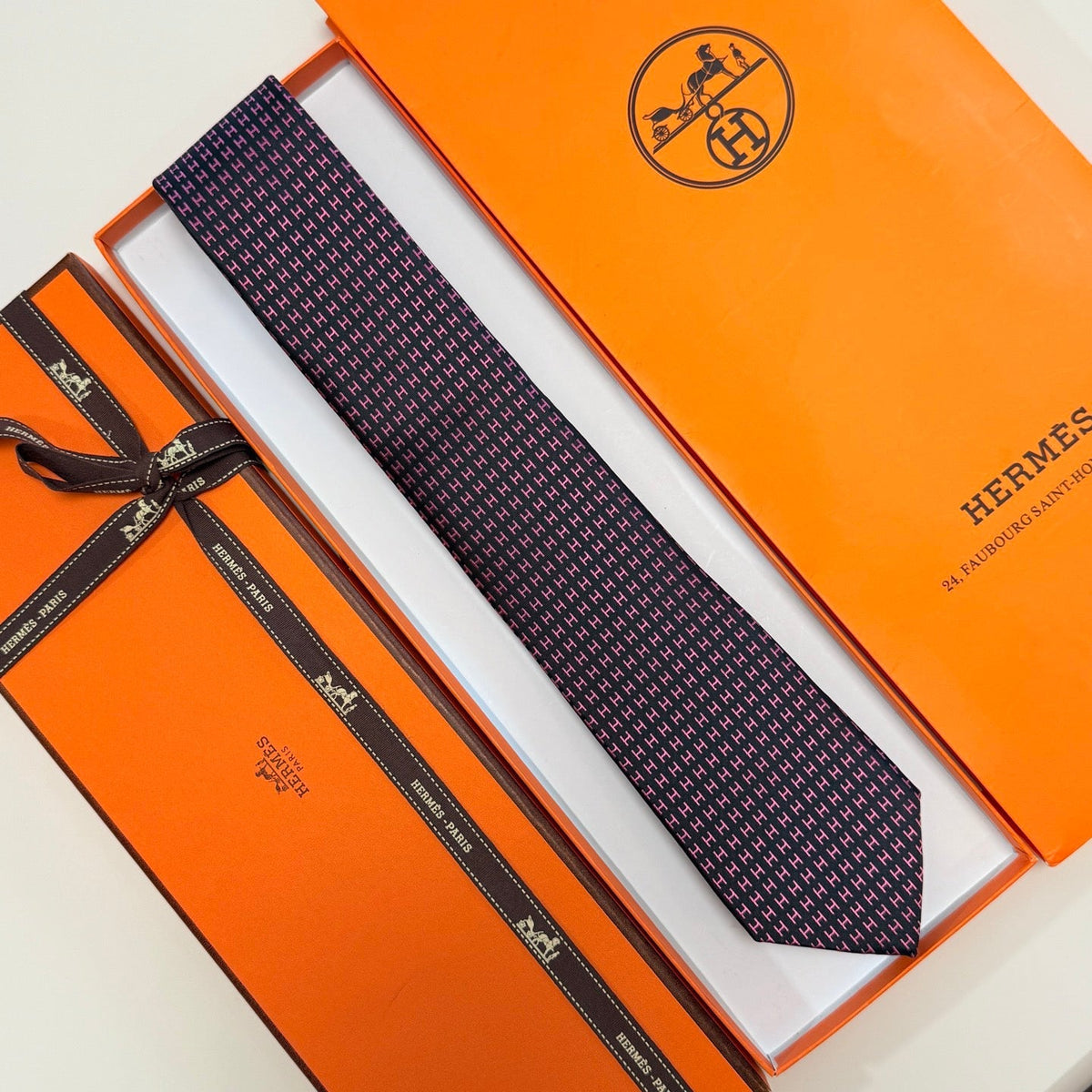 Hermes Style Men's Micro H Jacquard Silk Tie - Detail Image 3