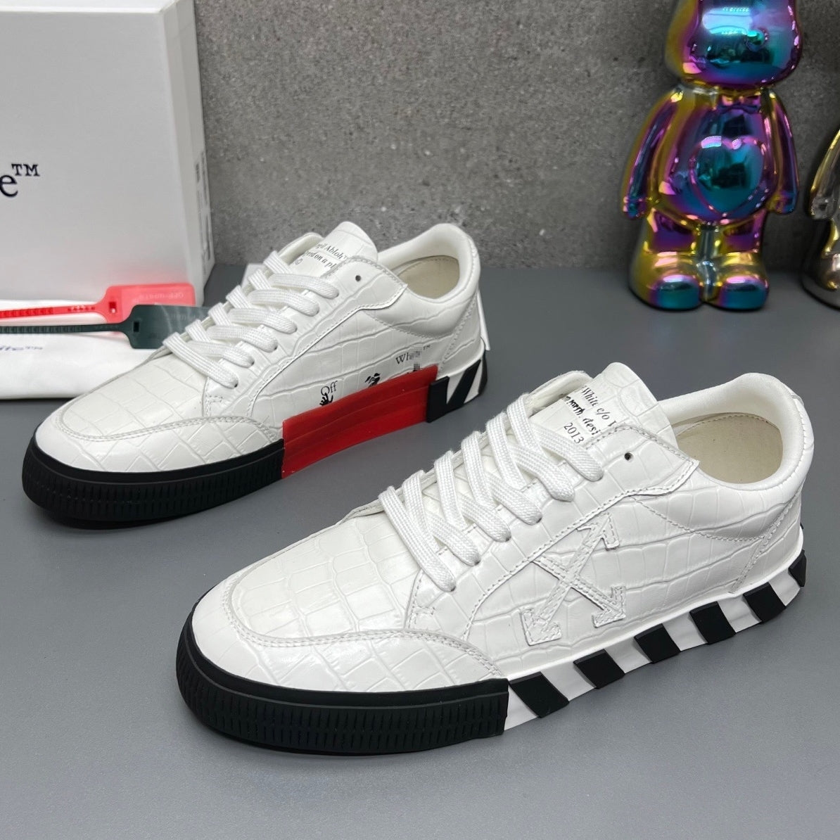 OFF-Whlte Arrow leather sneakers#36 4-Bar
