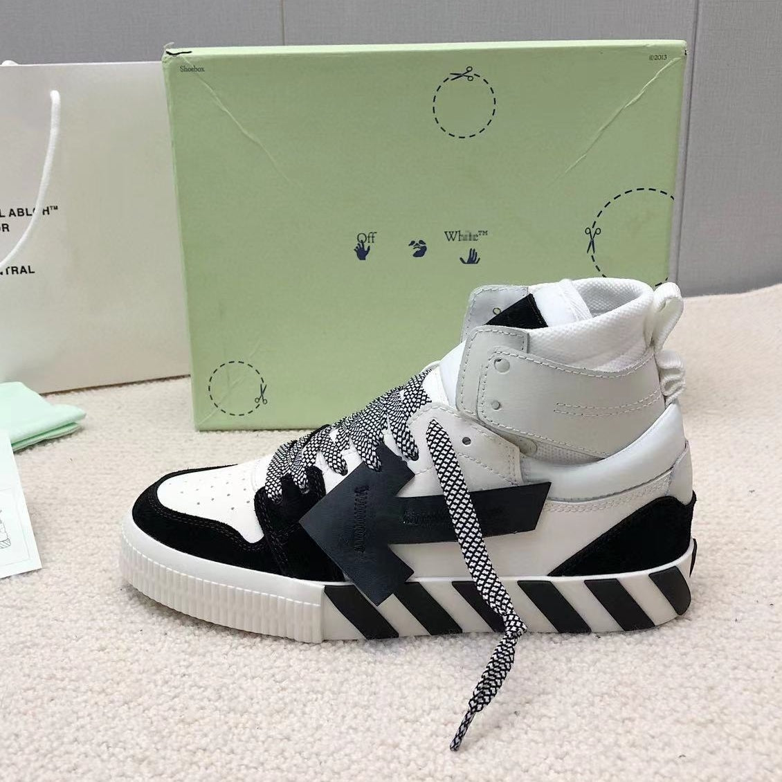 OFF-Whlte sneakers #47 4-Bar