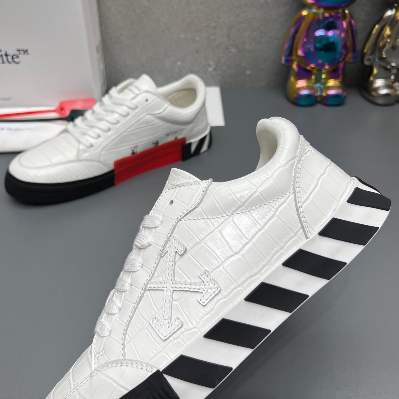 OFF-Whlte Arrow leather sneakers#36 4-Bar