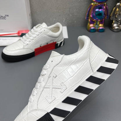 OFF-Whlte Arrow leather sneakers#36 4-Bar