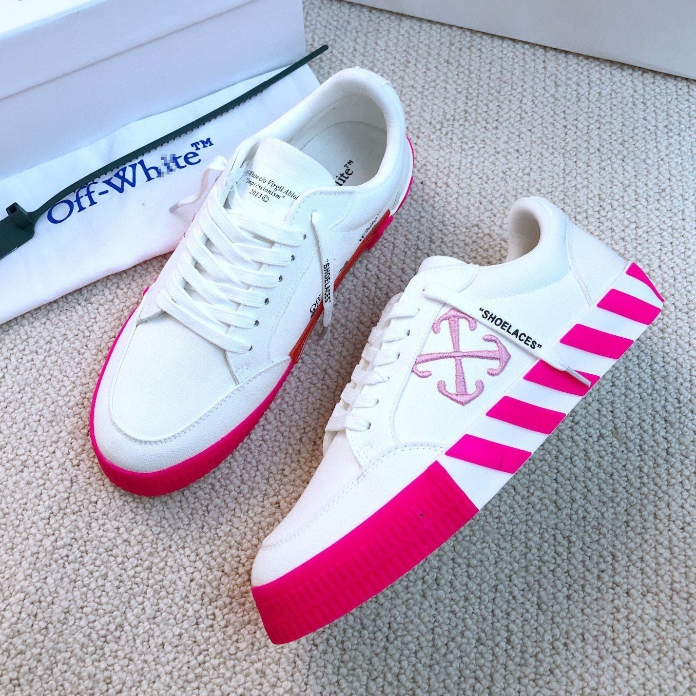 OFF-Whlte Arrow canvas shoes#29 4-Bar
