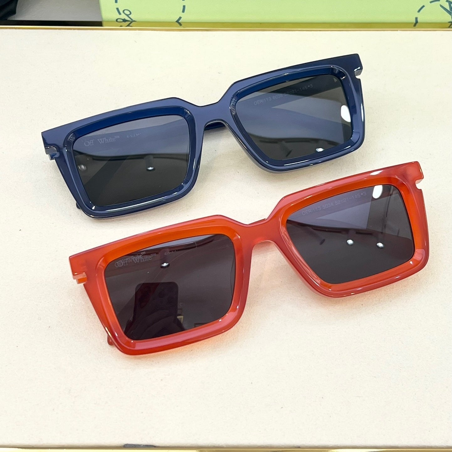 OFF-Whlte Arrow logo sunglasses#113 4-Bar