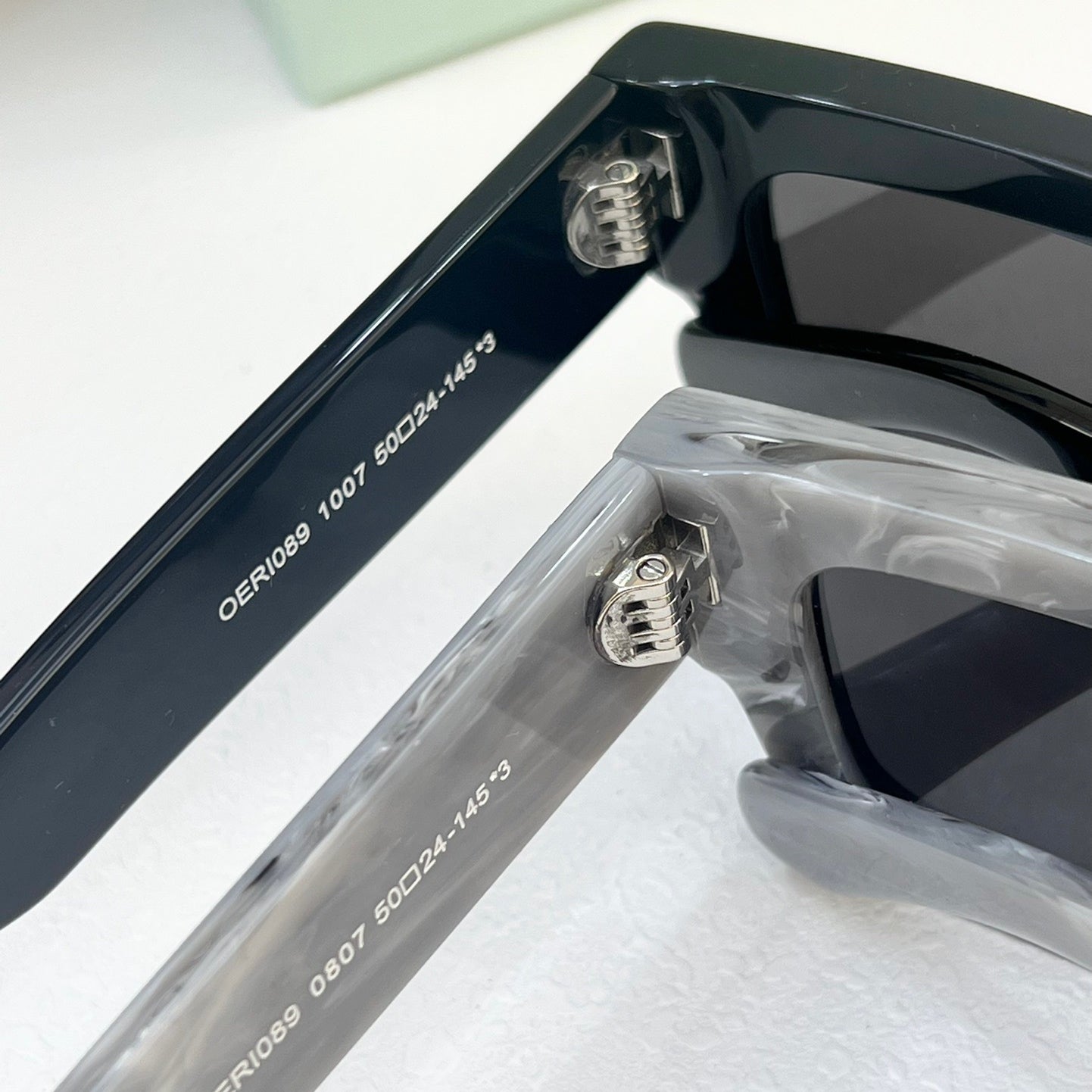 OFF-Whlte Arrow logo sunglasses#089 4-Bar
