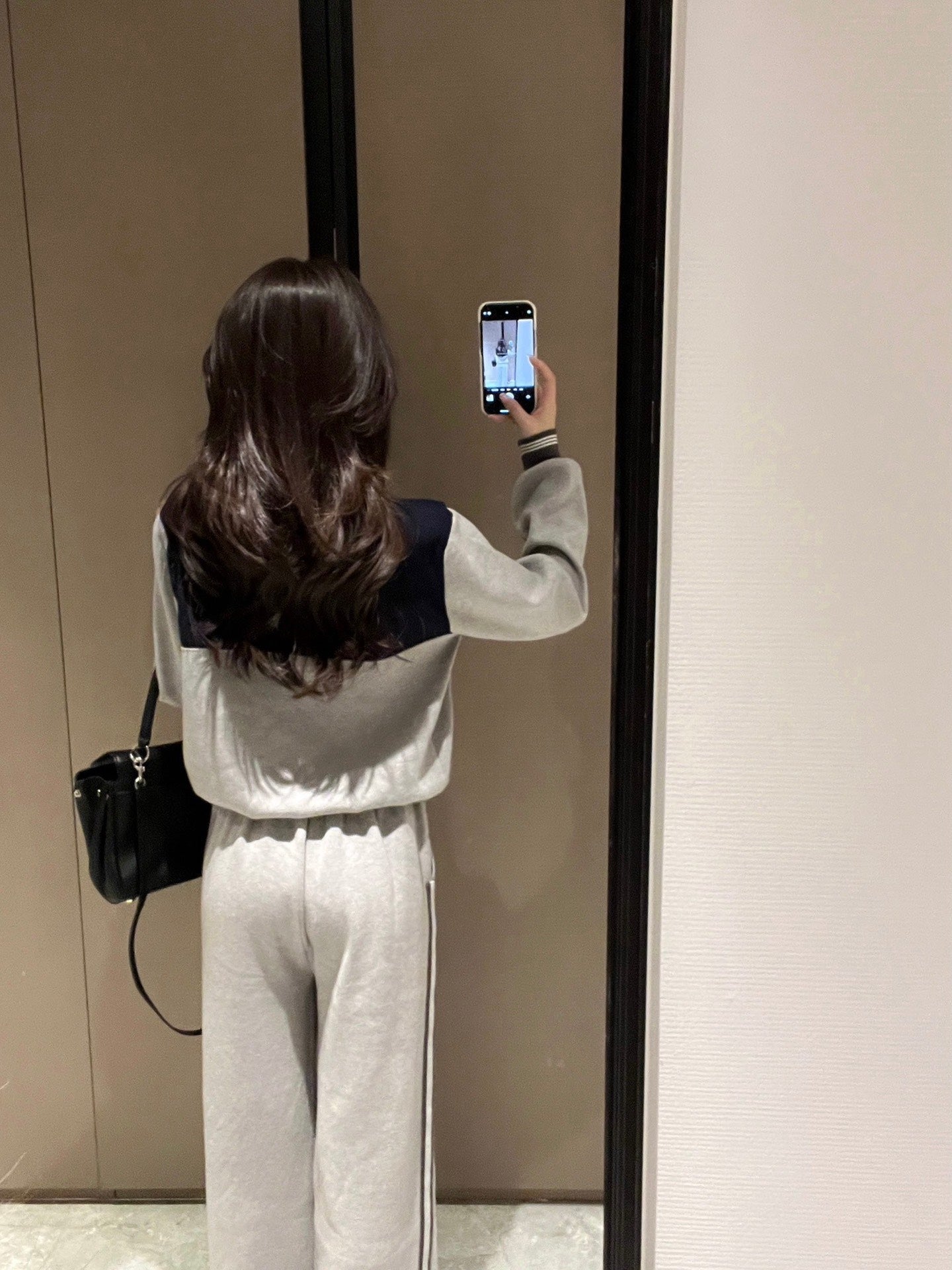 2025SS  Contrast color knitted tracksuit THOM TREND