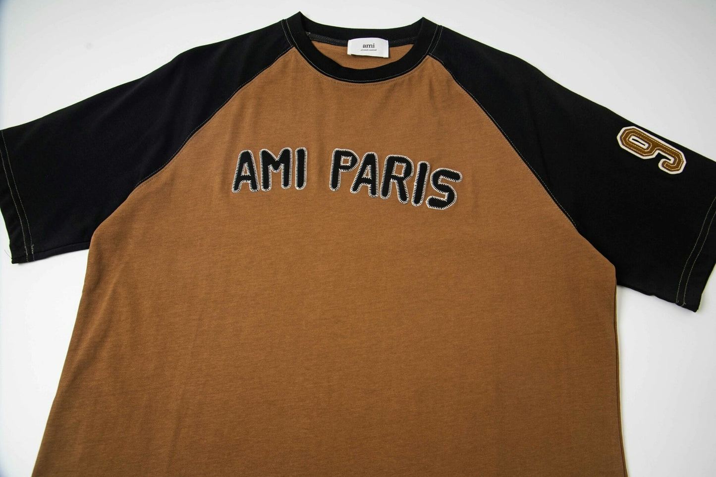 Unisex letter T-shirt THOM TREND