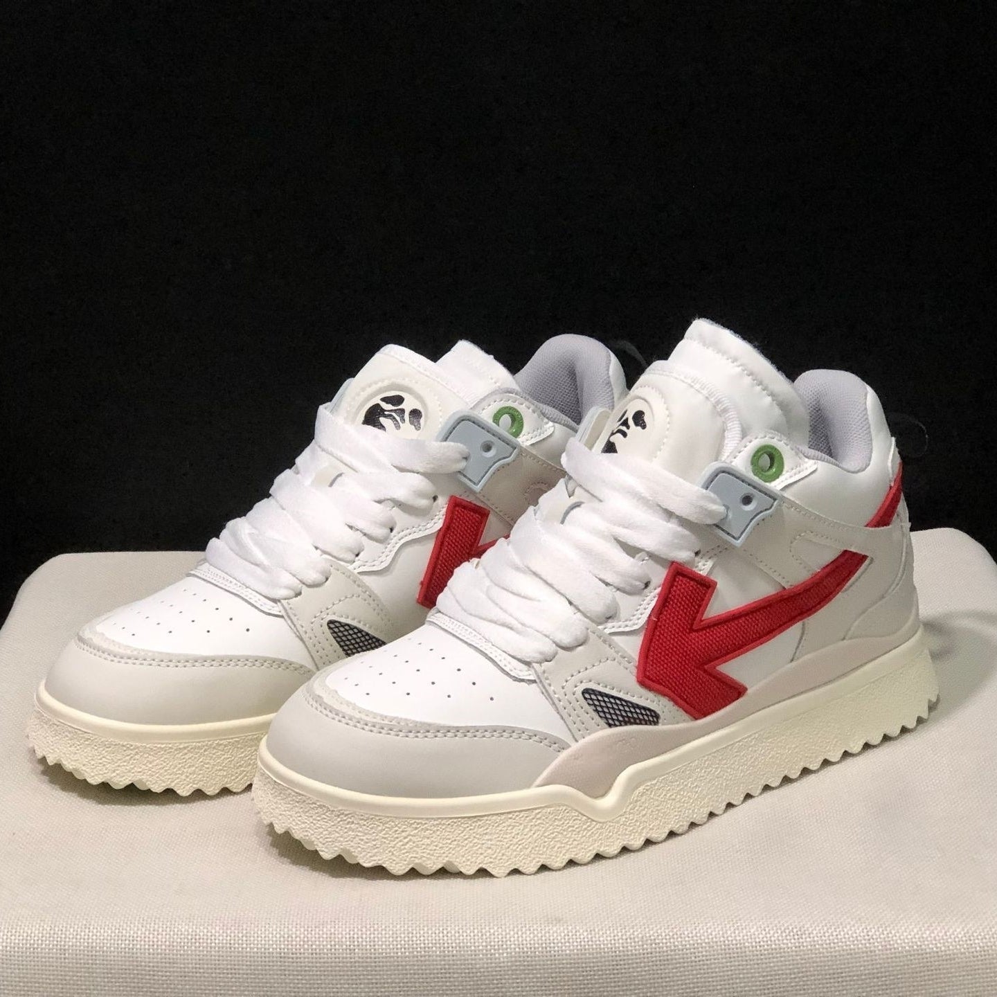OFF-Whlte Arrow Logo Leather Sneakers #39 4-Bar
