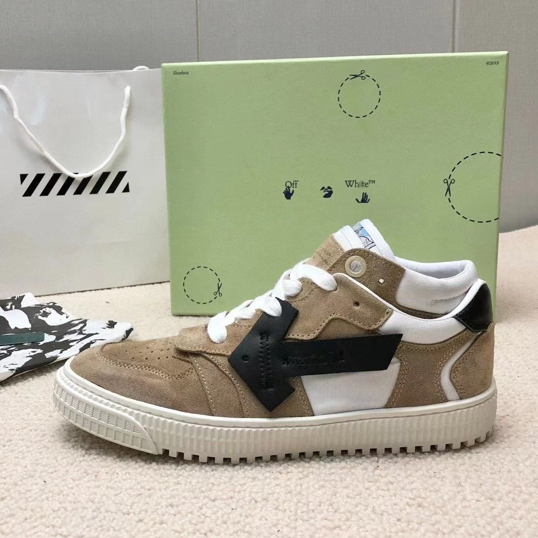 OFF-Whlte sneakers #49 4-Bar
