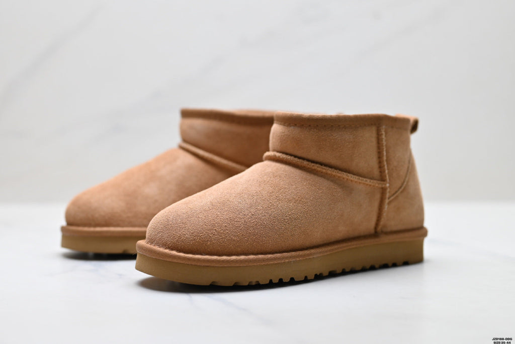 UGG Classic Ultra Mini Platform Ankle Boots - product image 5