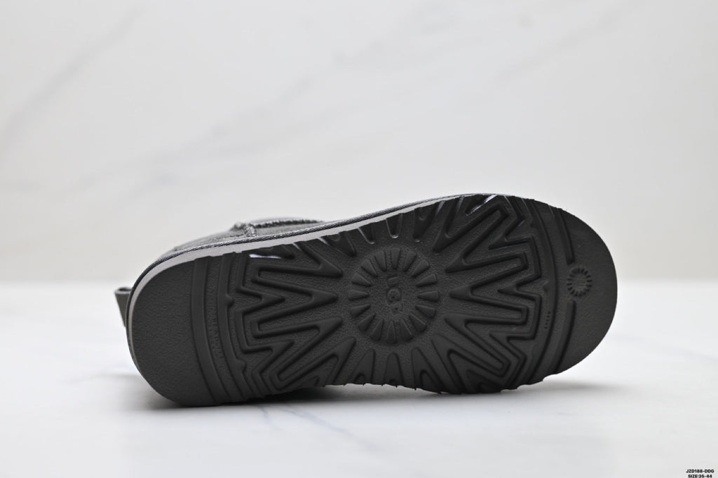 UGG Classic Ultra Mini Platform Ankle Boots - product image 9
