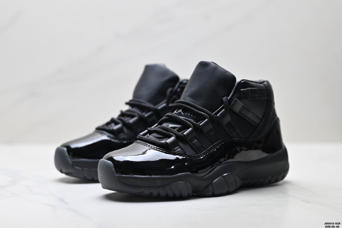 Air Jordan 11 Retro Triple Black Unisex Sneakers Style 22 detail view 3