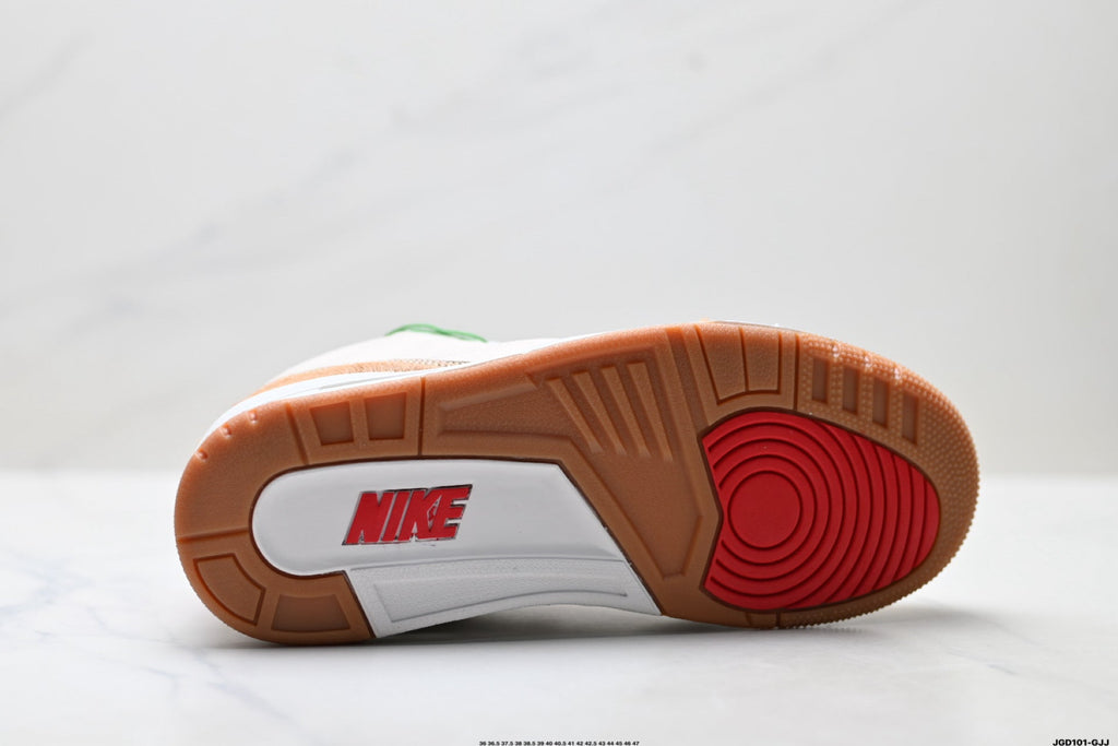Air Jordan 3 Retro White Tan Gum sneakers detail view 8