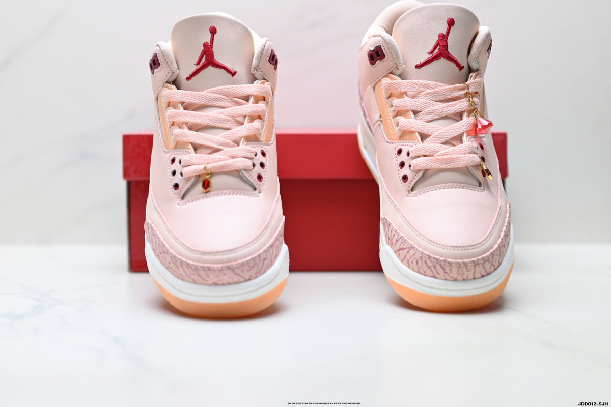 Air Jordan 3 Retro Pink White Gum sneakers detail view 7