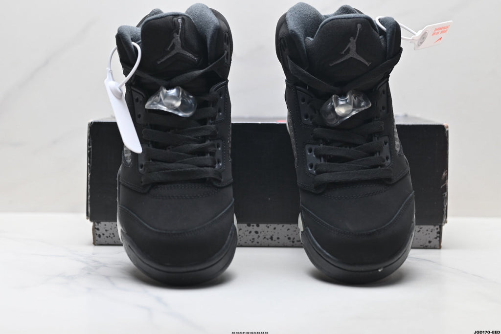 Air Jordan 5 Retro Black Metallic Silver Sneakers detail view 7