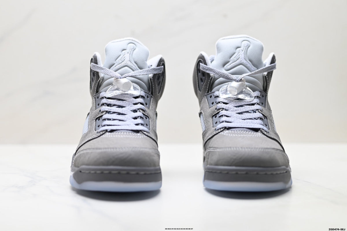 Air Jordan 5 Retro Wolf Grey Metallic Silver Sneakers detail view 7