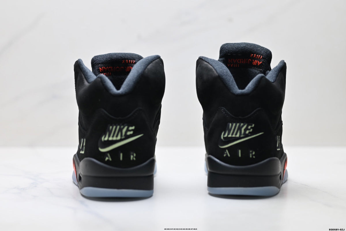 Air Jordan 5 Retro Black Fire Red Green Sneakers detail view 6