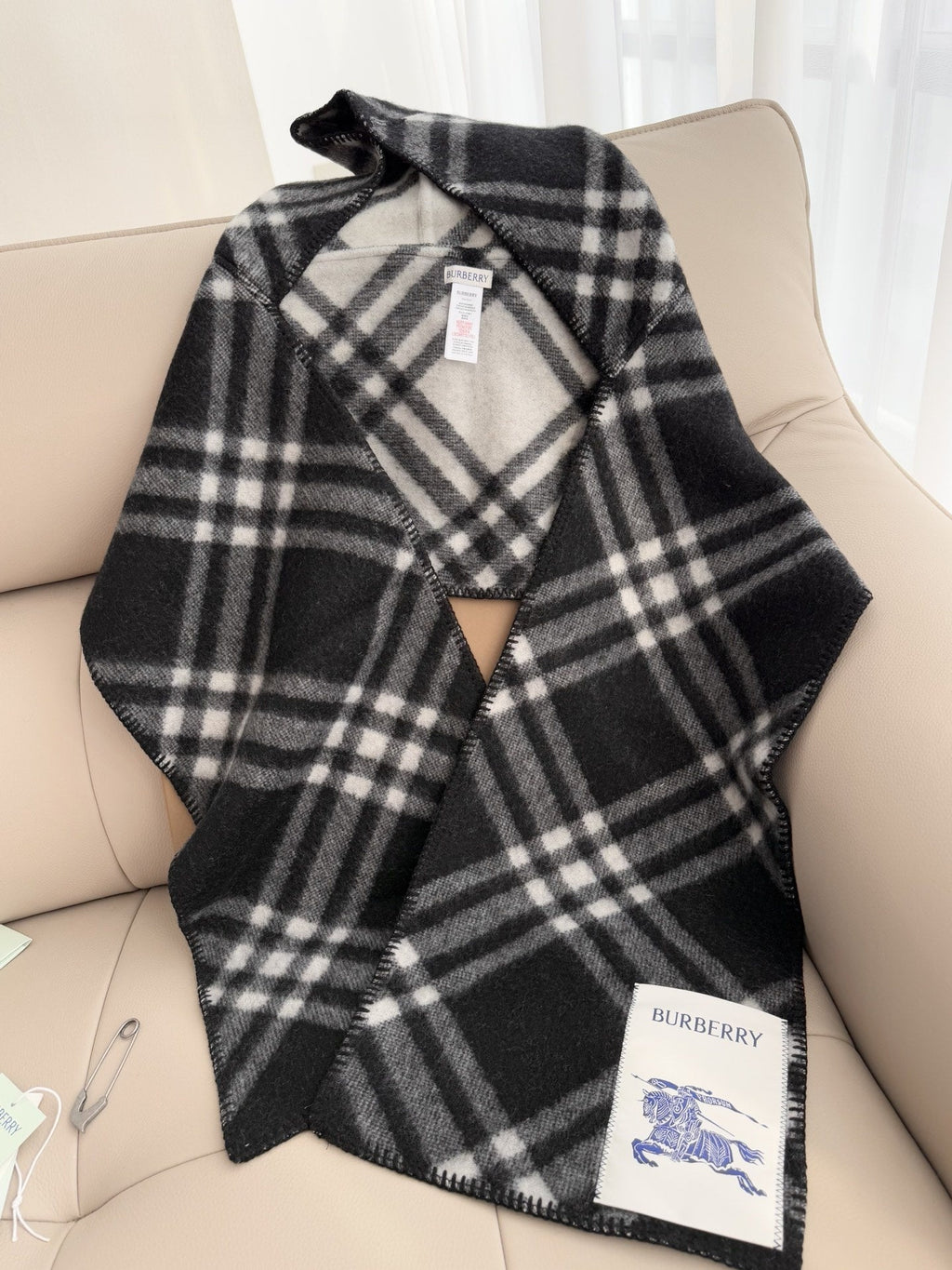 Burberry Style Classic Plaid Fringe Scarf product detail 4