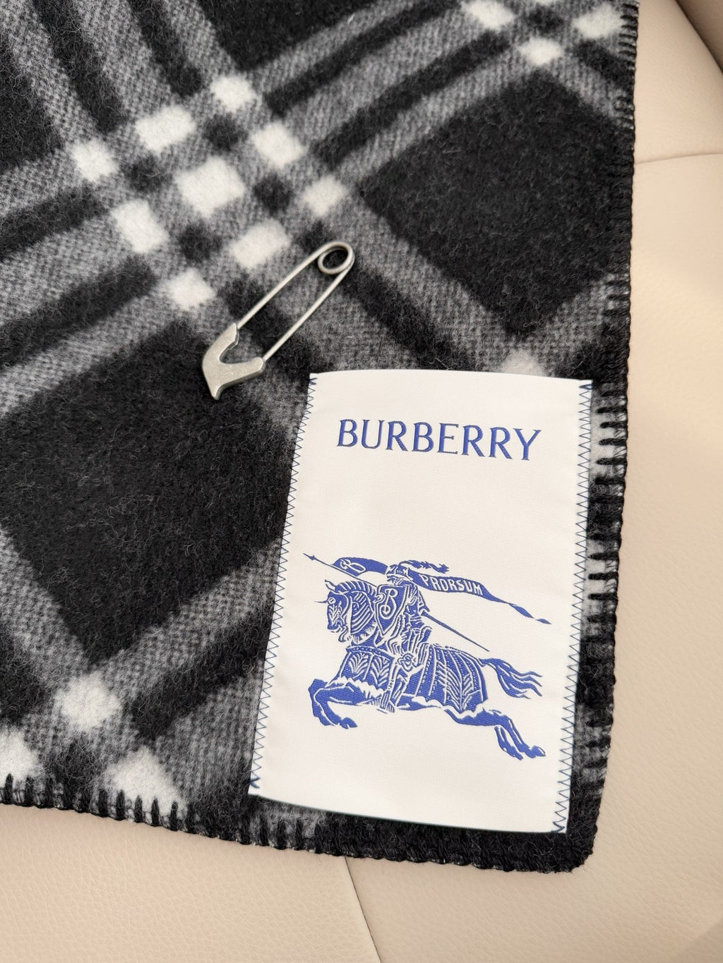 Burberry Style Classic Plaid Fringe Scarf product detail 6