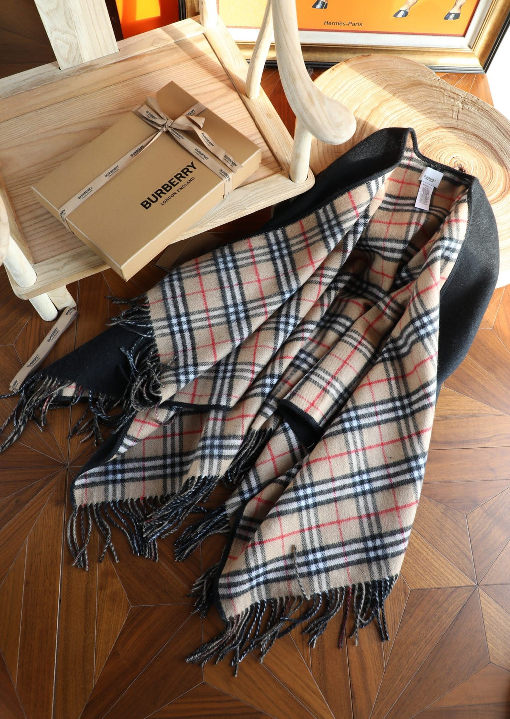 Burberry Style Reversible Plaid Cape Scarf product detail 8