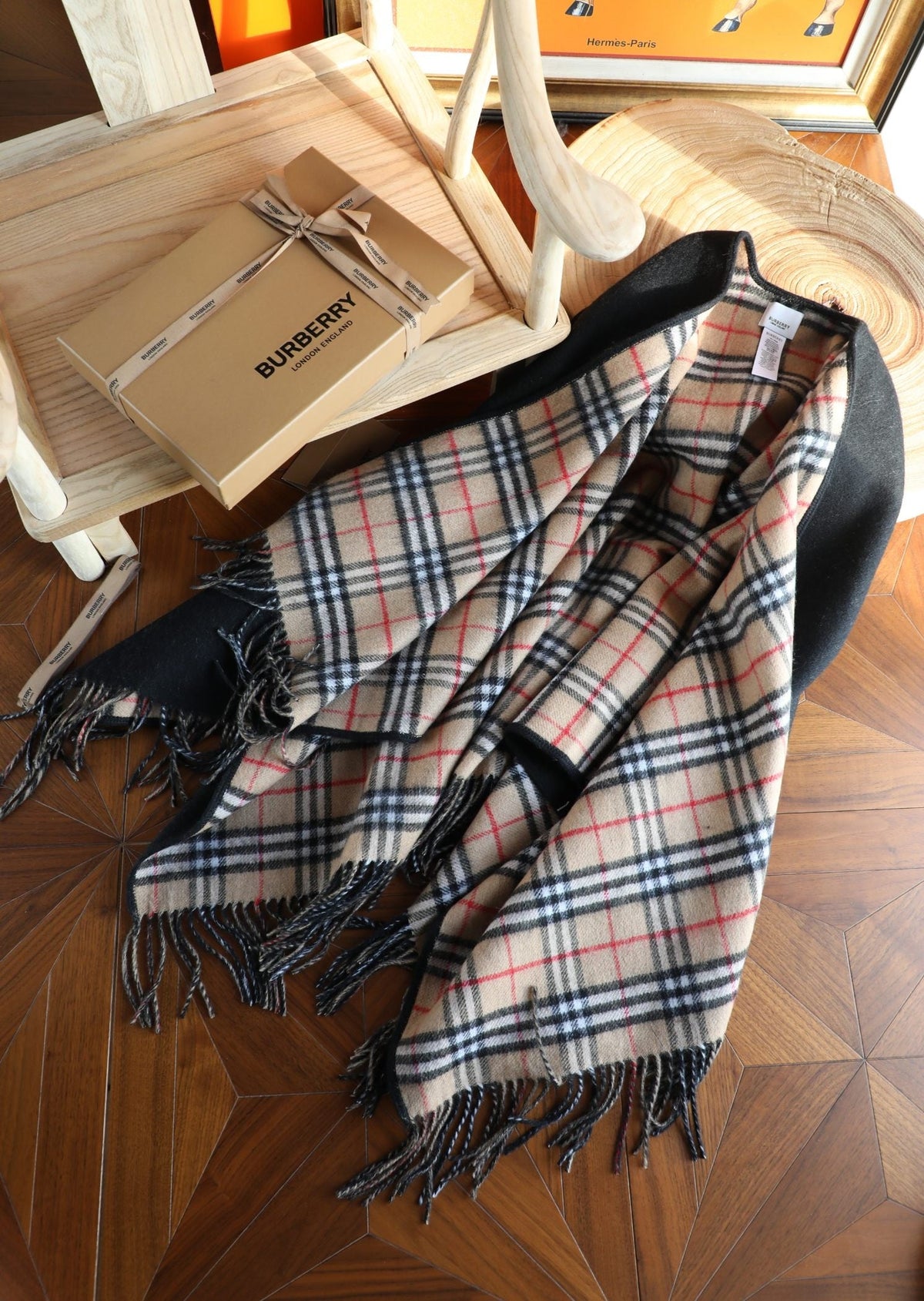 Burberry Style Reversible Plaid Cape Scarf product detail 8