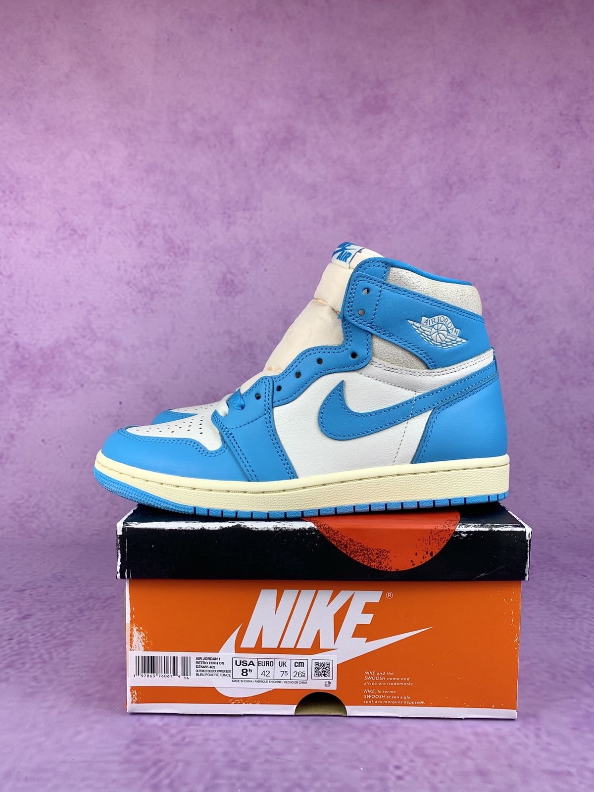 Air Jordan 1 High UNC Reimagined UNC Blue Unisex Sneakers DZ5485-402 detail view 2