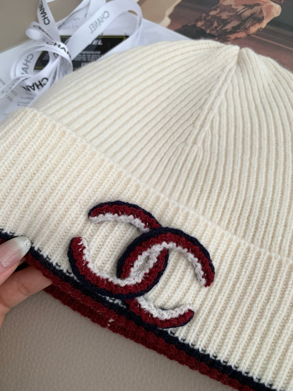 Chanel Style Ivory Rib-Knit Scarf and Beanie Set product detail 4