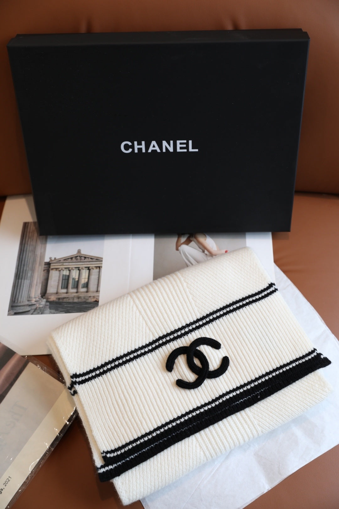 Chanel Style Rib-Knit Logo Scarf product detail 2