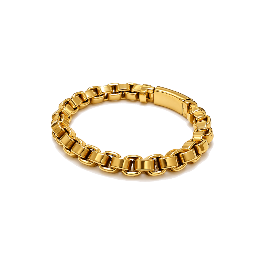 Gucci Polished Chain Bracelet on pure white background