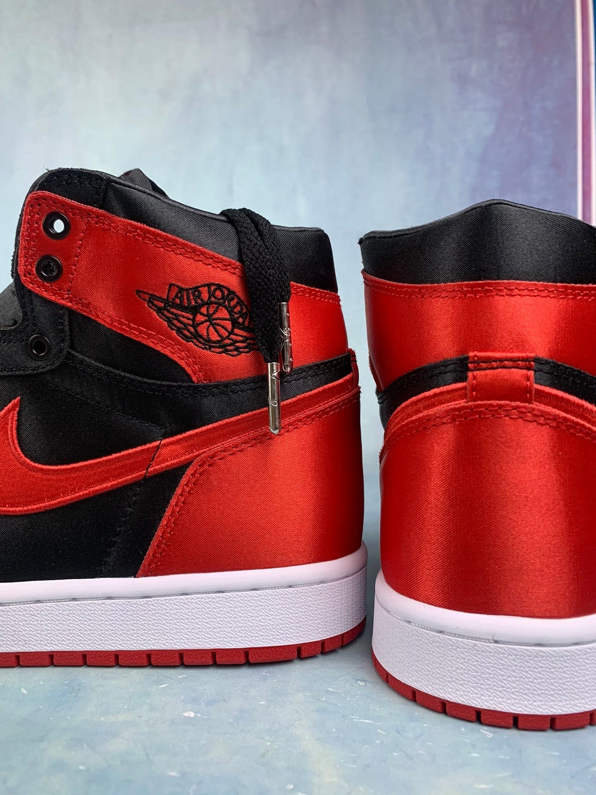 Air Jordan 1 High Banned Black/Red Silk Unisex Sneakers FD4810-061 detail view 6