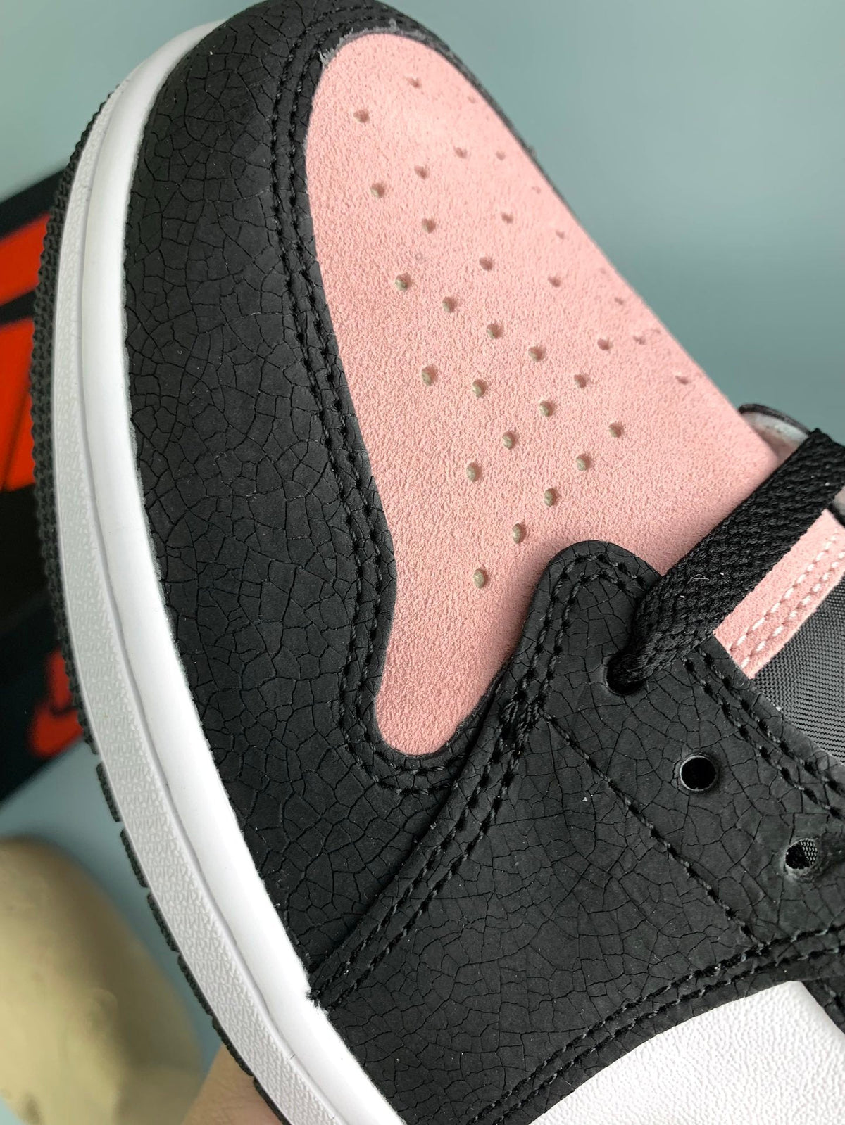 Air Jordan 1 Low Bleached Coral Black/Pink Unisex Sneakers CZ0790-061 detail view 6