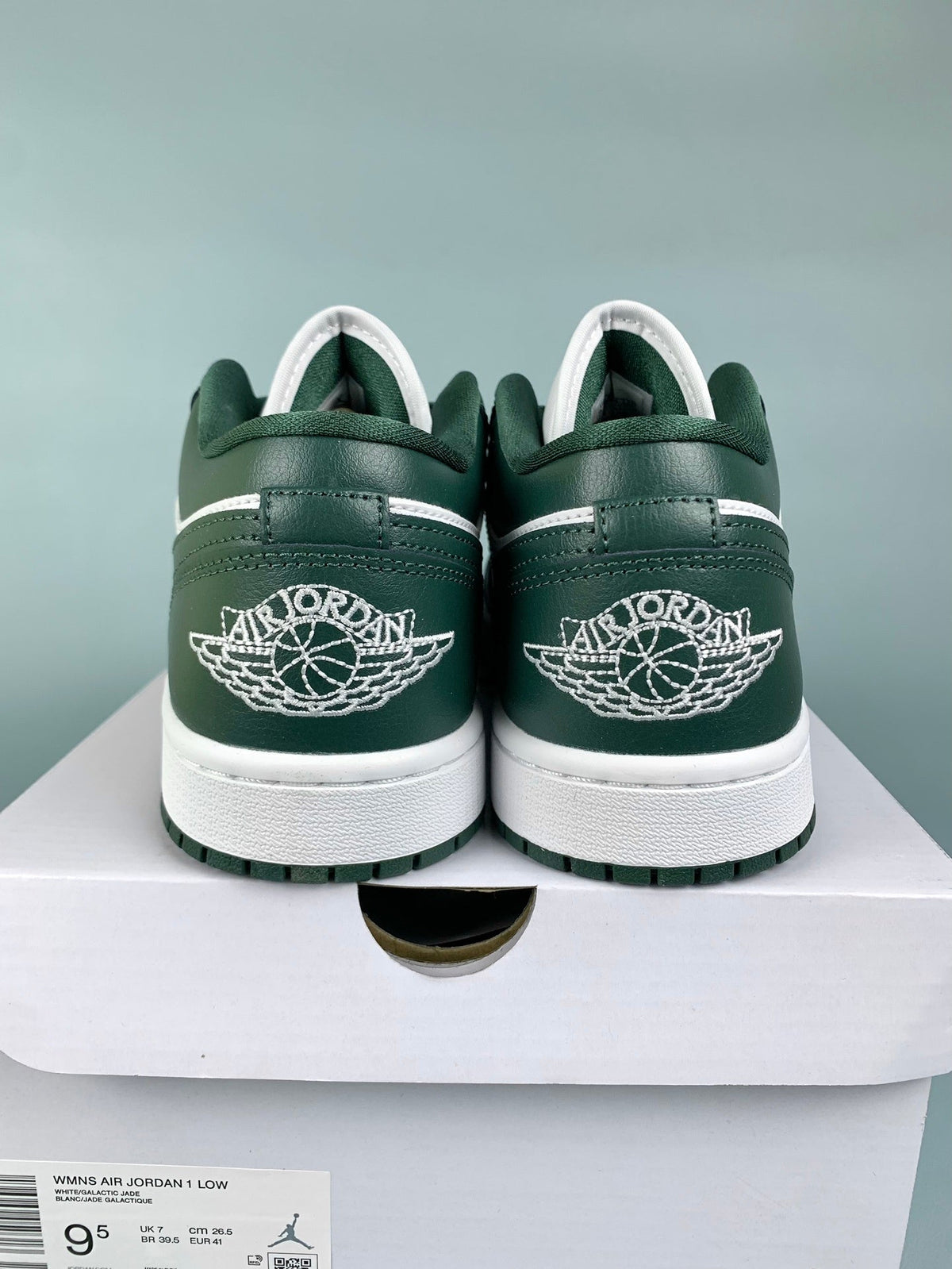 Air Jordan 1 Low Olive Green and White Unisex Sneakers DC0774-113 detail view 6