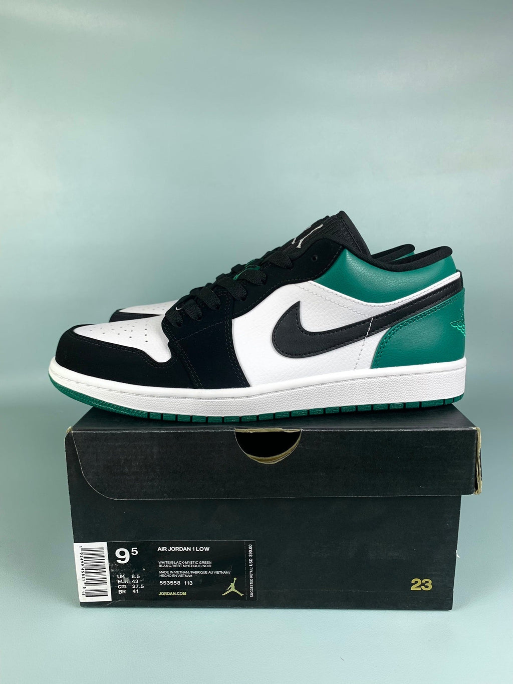 Air Jordan 1 Low Black/Green Toe 553558-113 Unisex Sneakers detail view 2