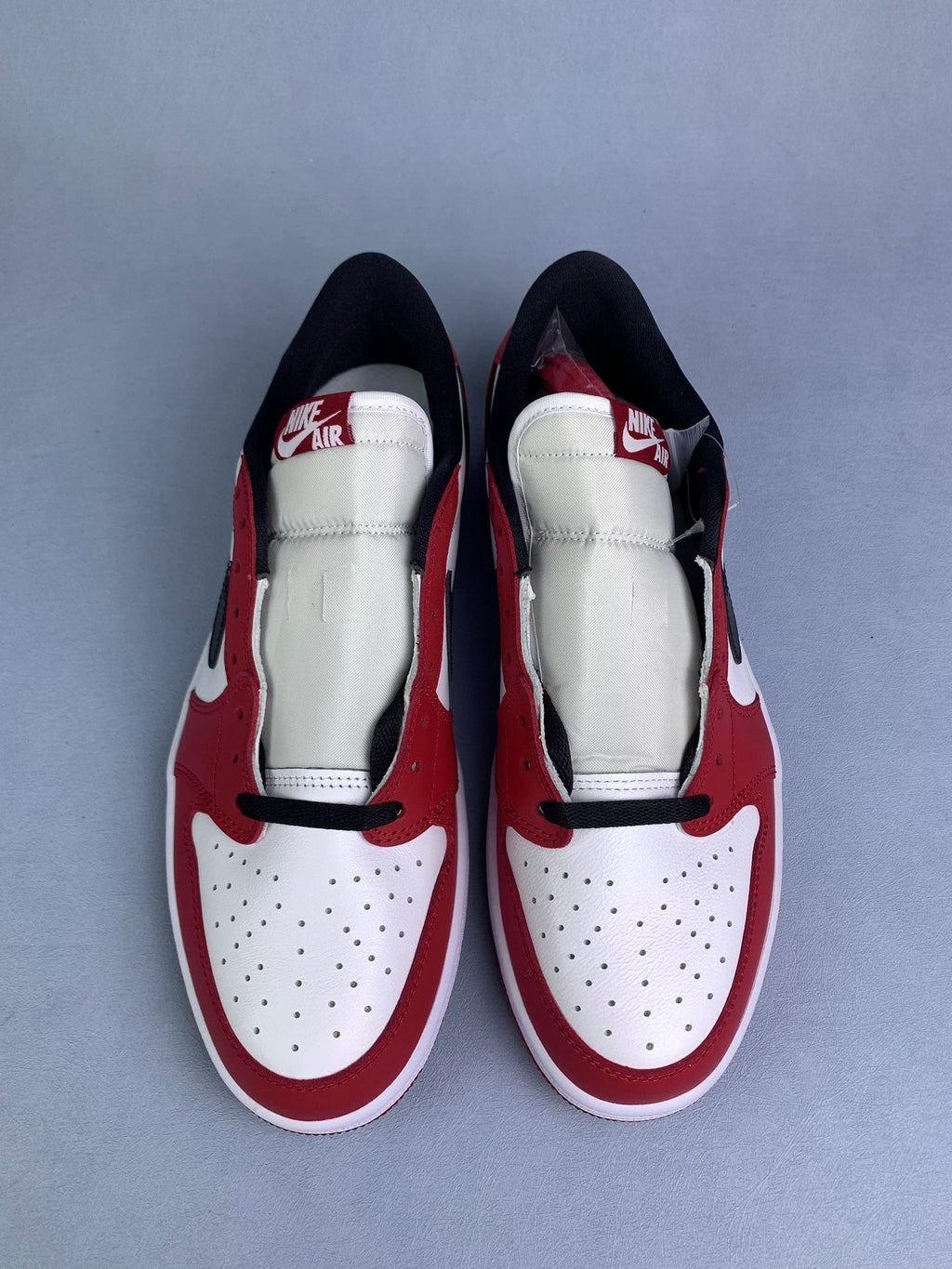 Air Jordan 1 Low White/Red Chicago 705329-600 Unisex Sneakers detail view 4