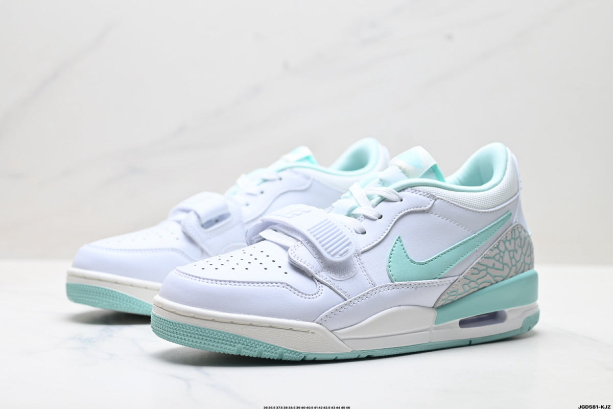 Jordan Legacy 312 Low White Mint Grey sneakers detail view 4