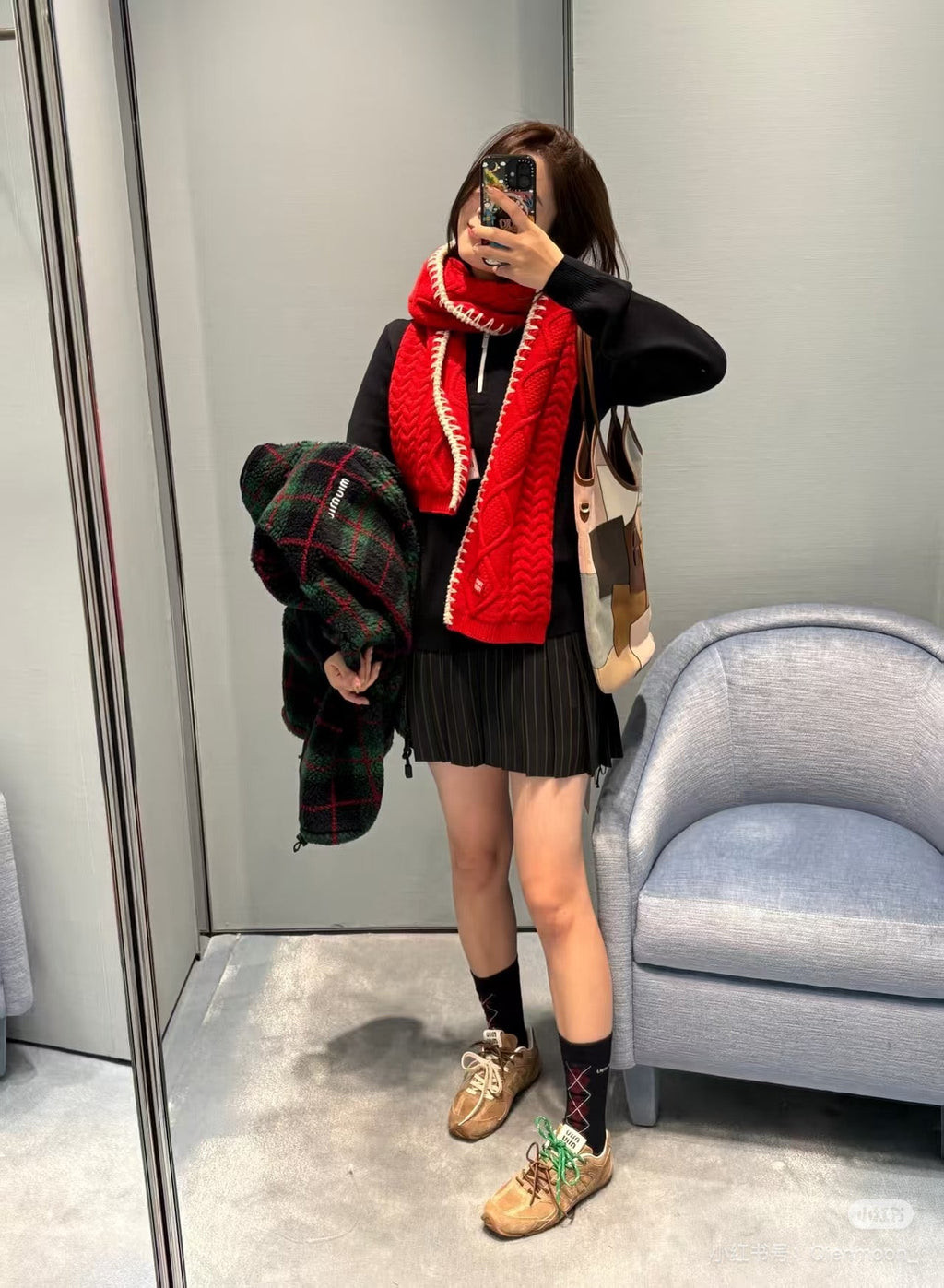 Miu Miu Style Cable-Knit Contrast Stitch Scarf product detail 3